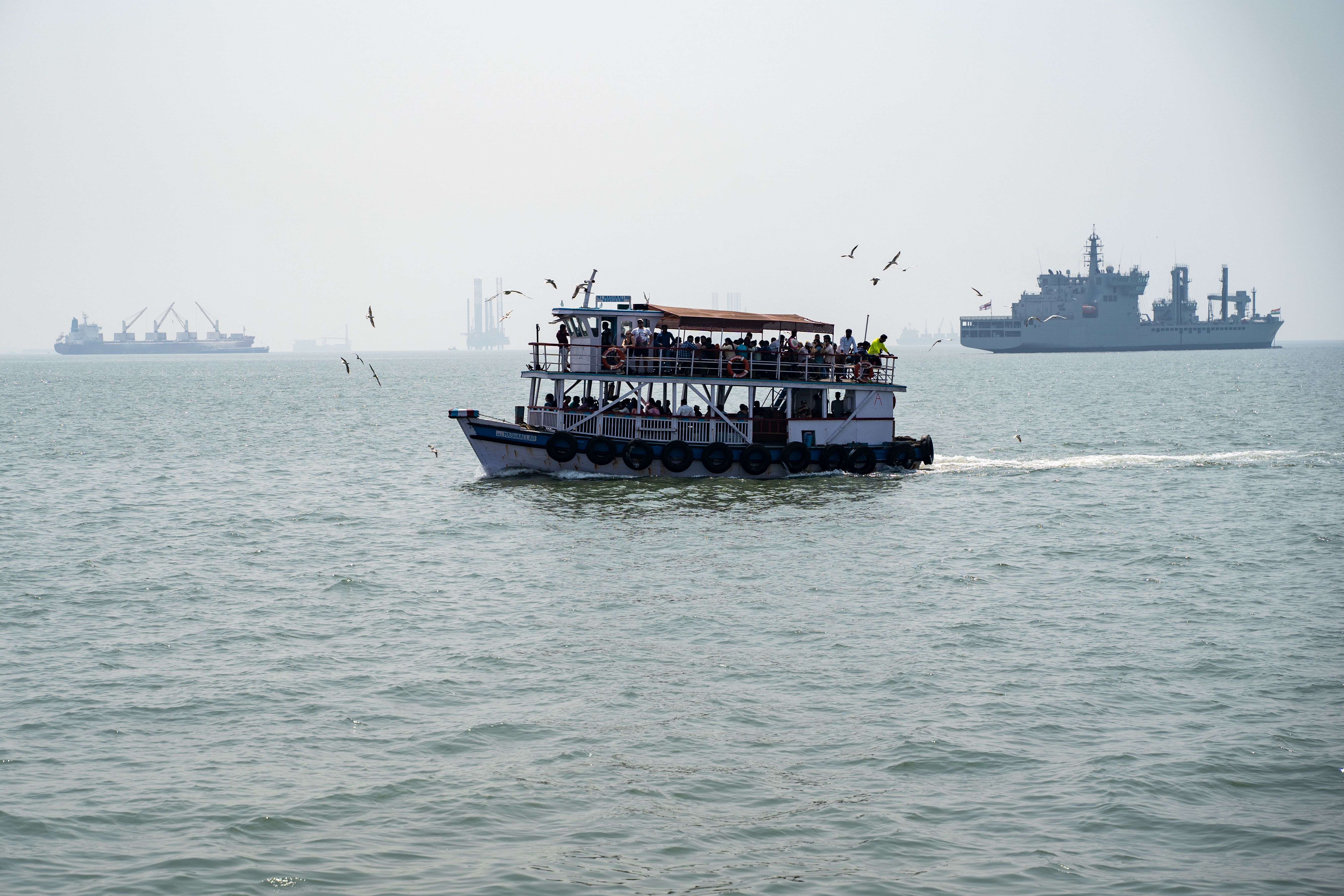 Thirteen People Killed When Indian Navy Speedboat Collides With Tourist ...