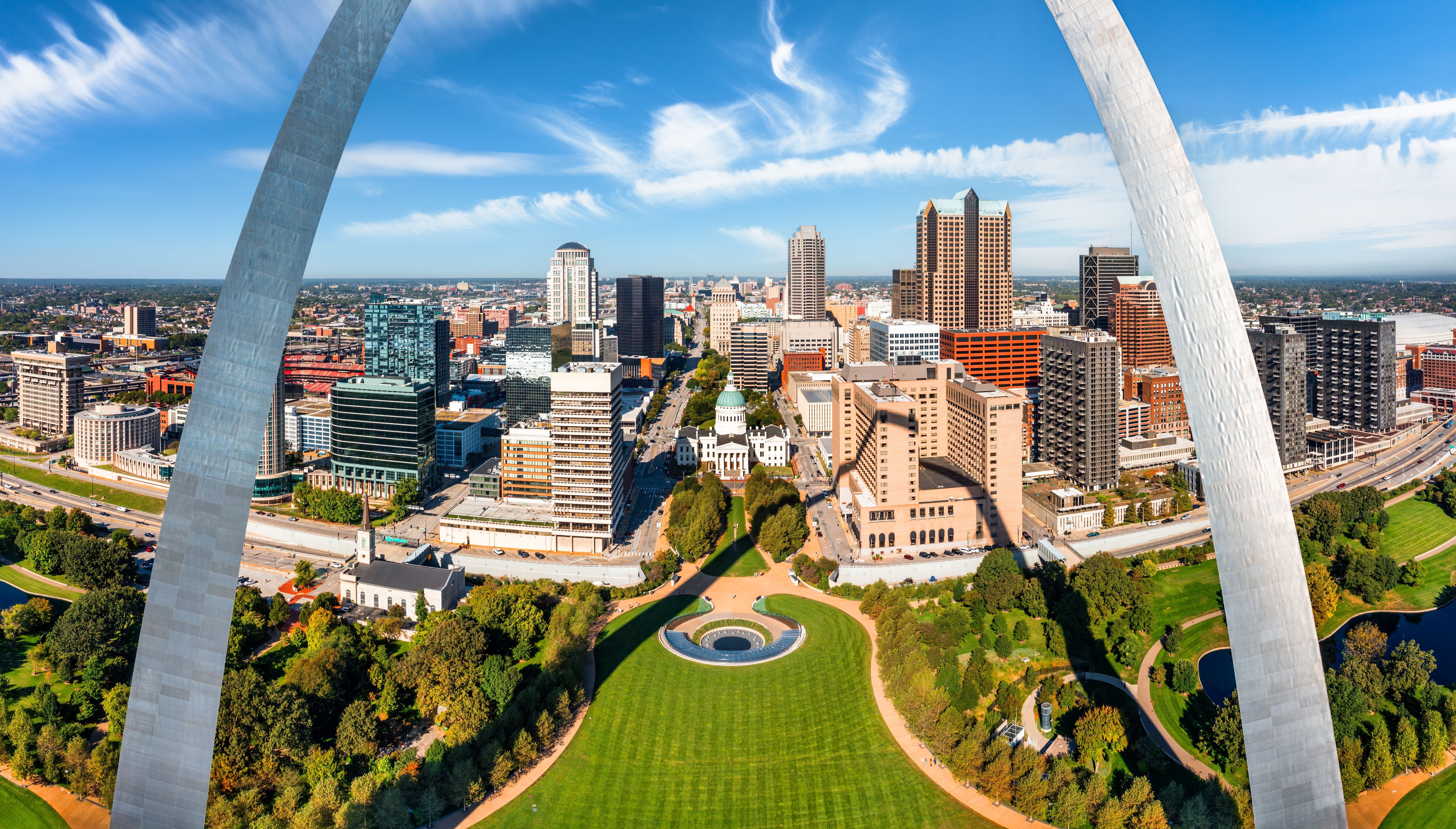 Aerial panorama of St. Louis, Missouri skyline on a sunny day