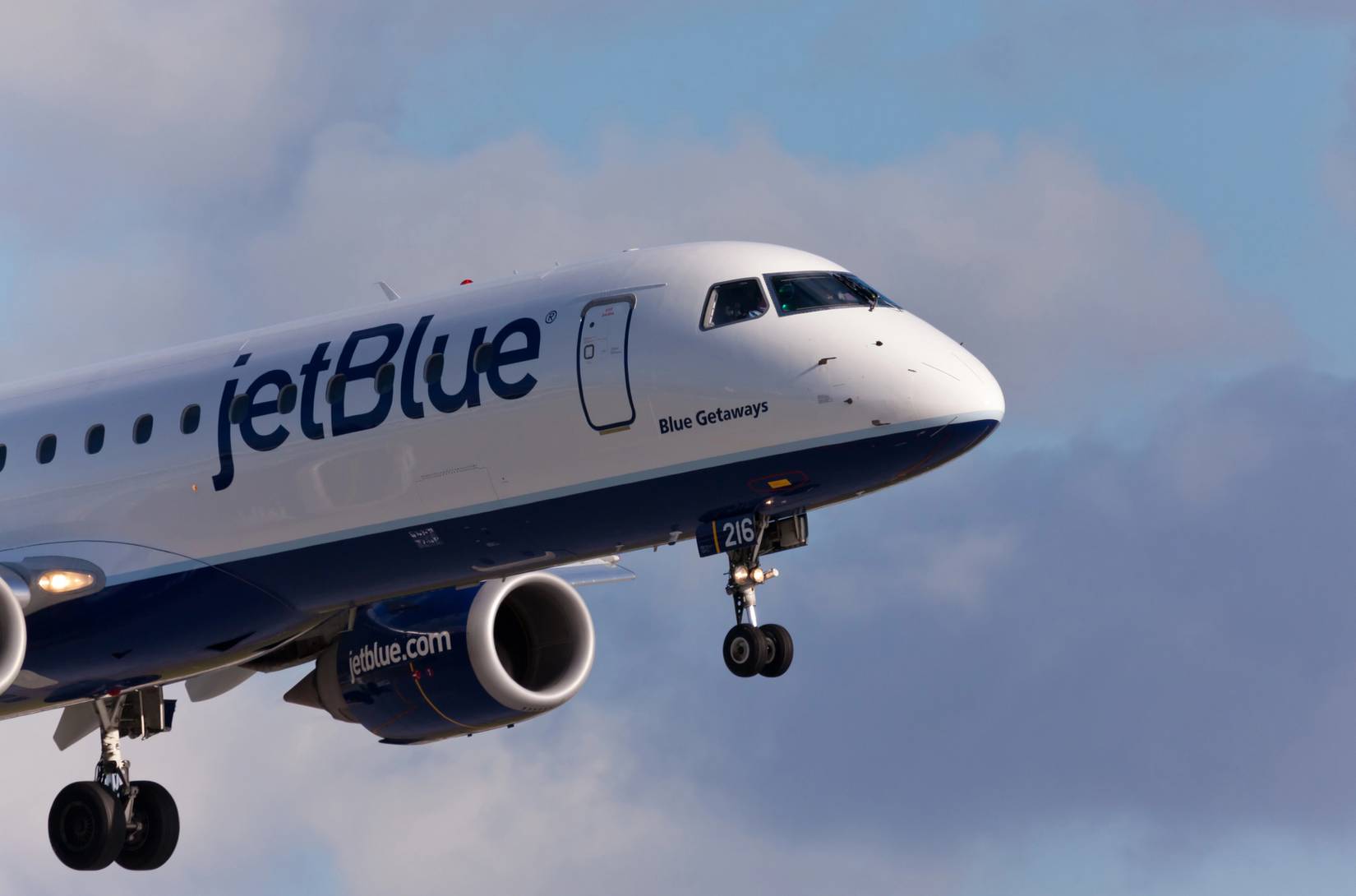 JetBlue Airliner landing at Fort Lauderdale International Airport