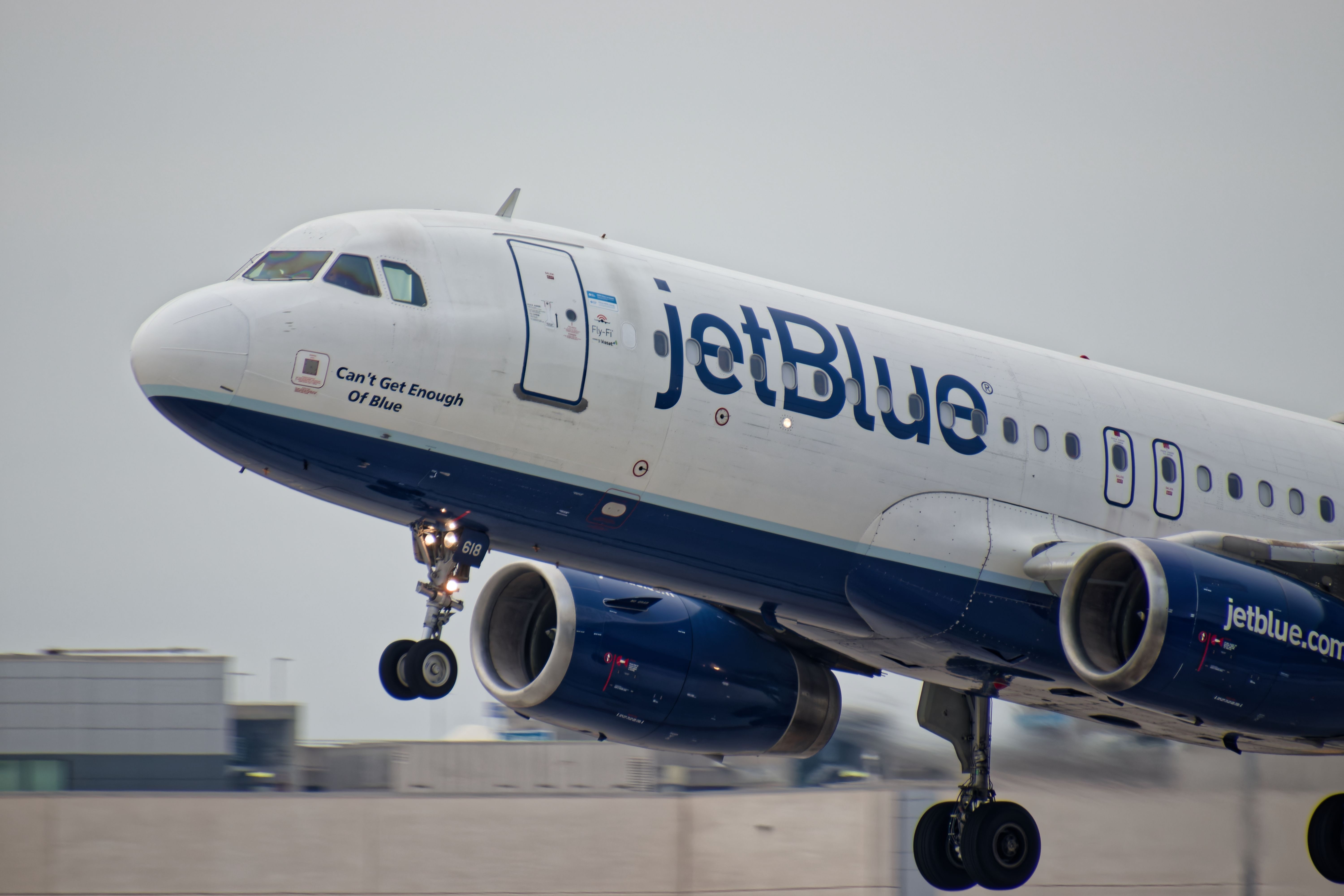 JetBlue plane taking off