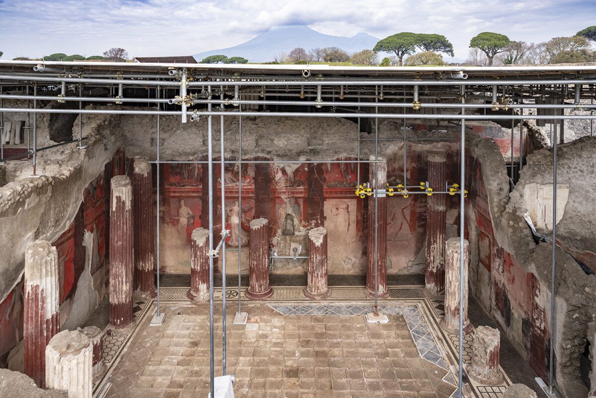 A view of the megalography in the newly excavated House of Thiasus at Pompeii with views of Mount Vesuvius behind it - Courtesy of the Archaeological Park of Pompeii