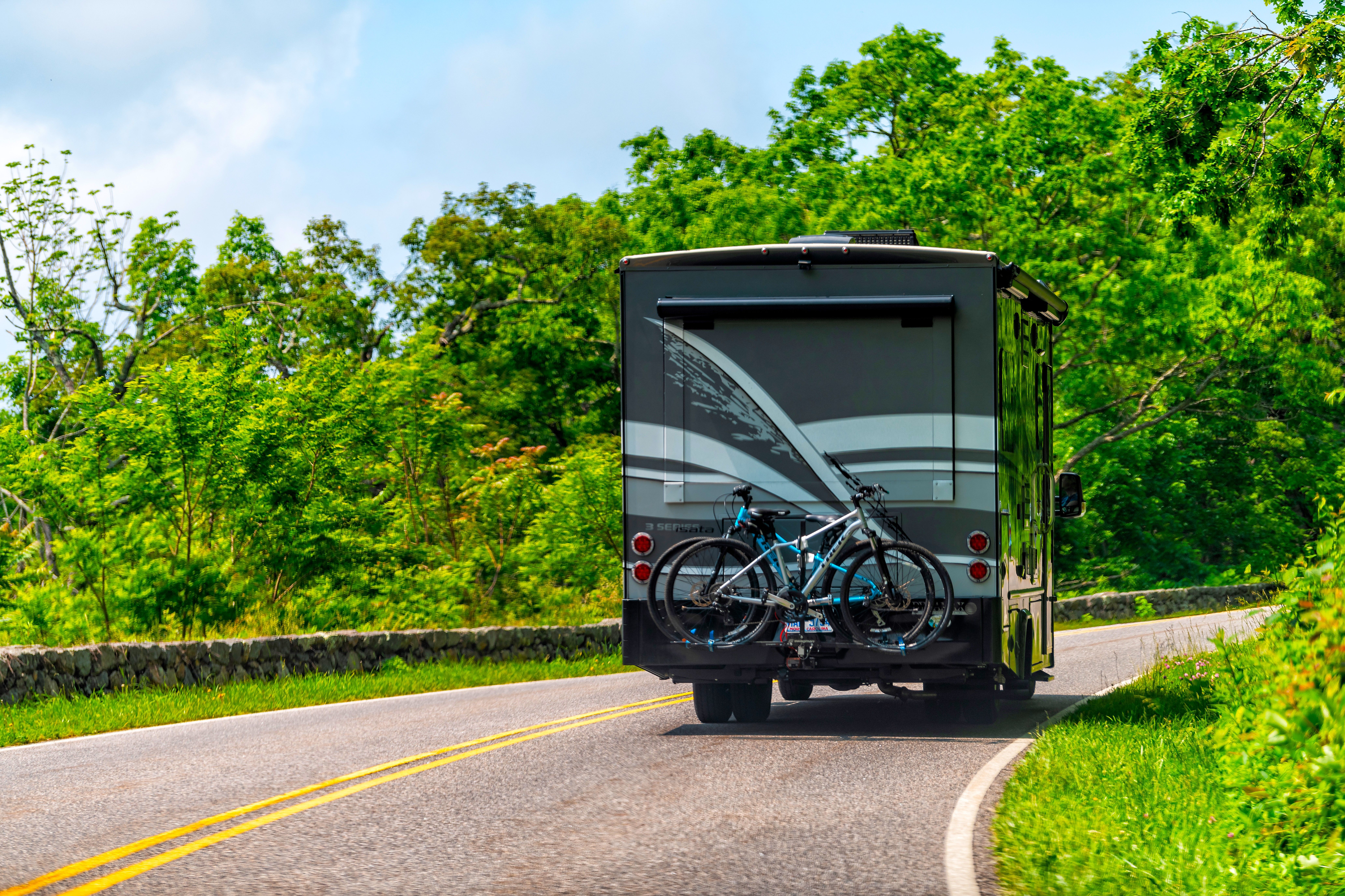 How America's Most Popular National Park Site Makes Things Difficult For RVs