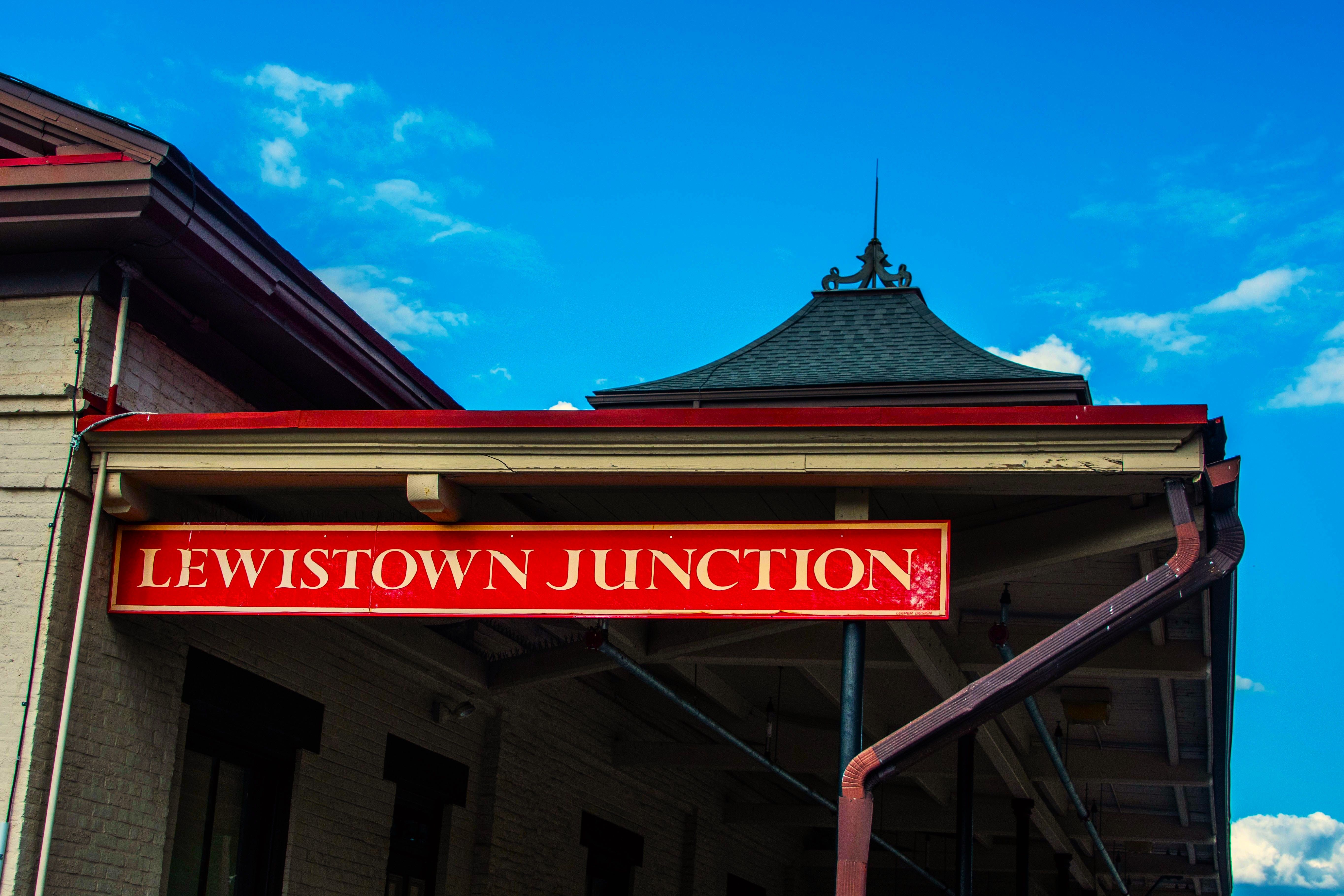 America's Oldest Amtrak Station Is In This Underrated Charming Town