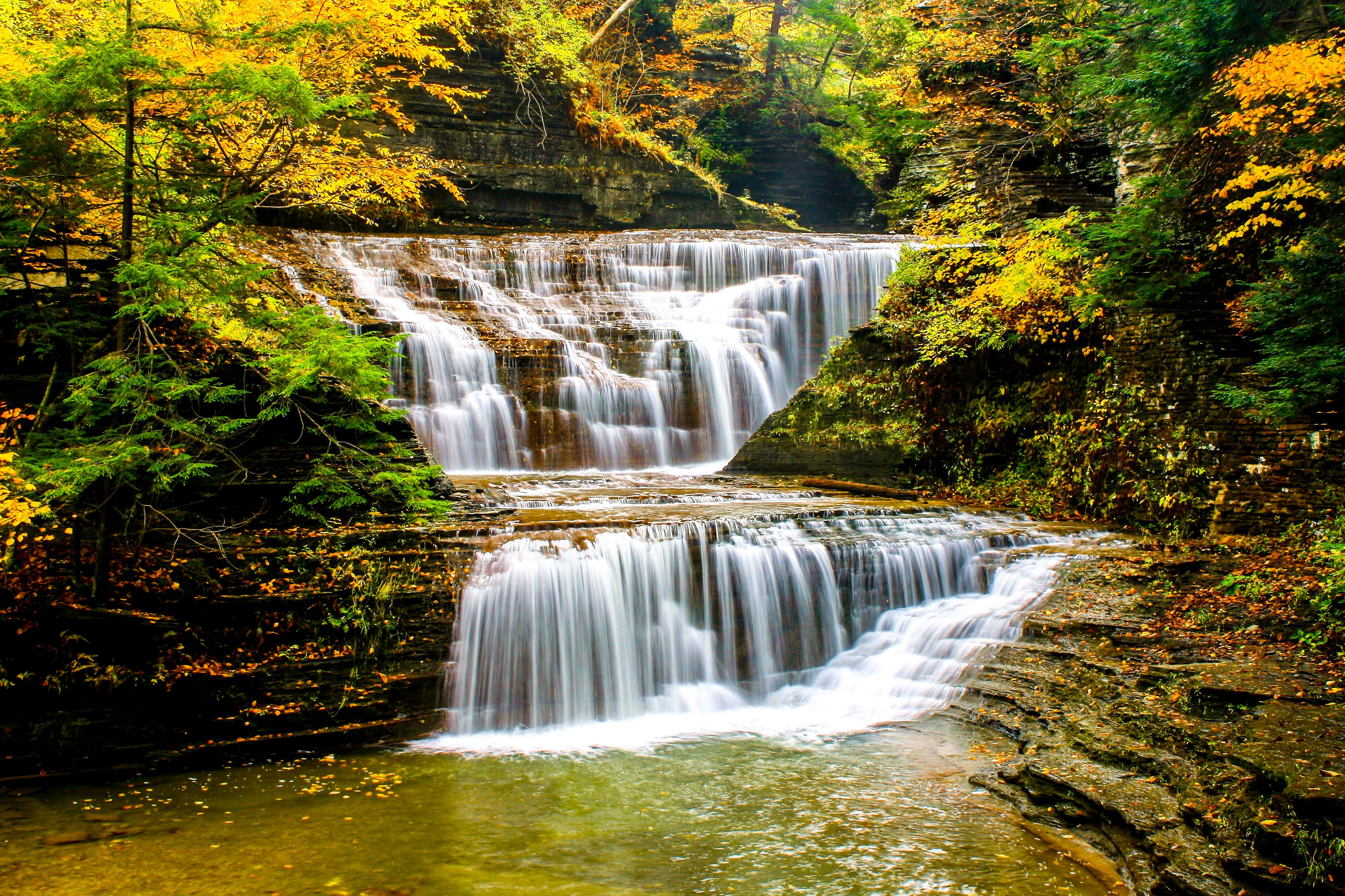 America's Best Place To Visit Is Officially This "Gorges" Little City
