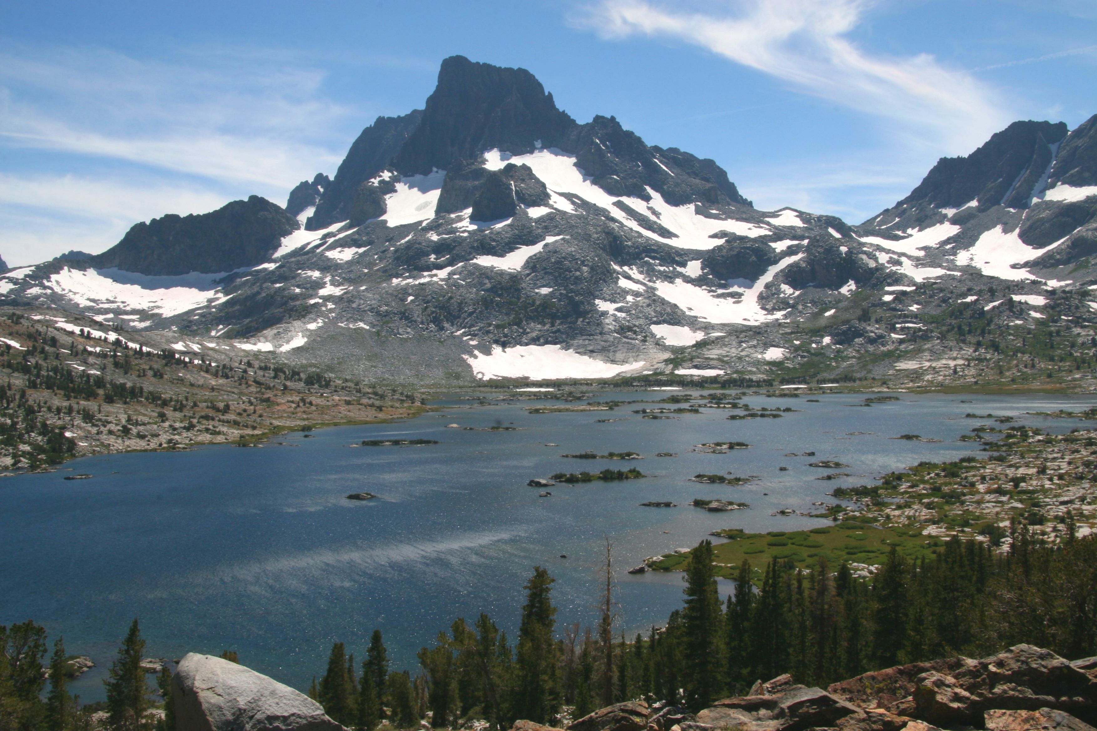 Thousand Island lake, within the Ansel Adams Wilderness of the Sierra National Forest