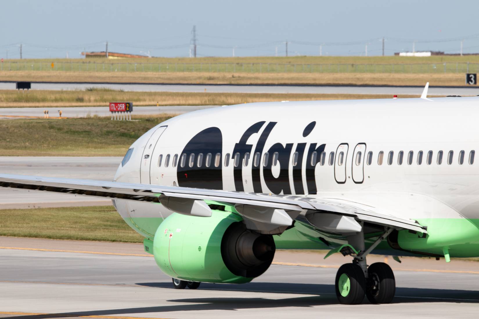 Flair Airlines 