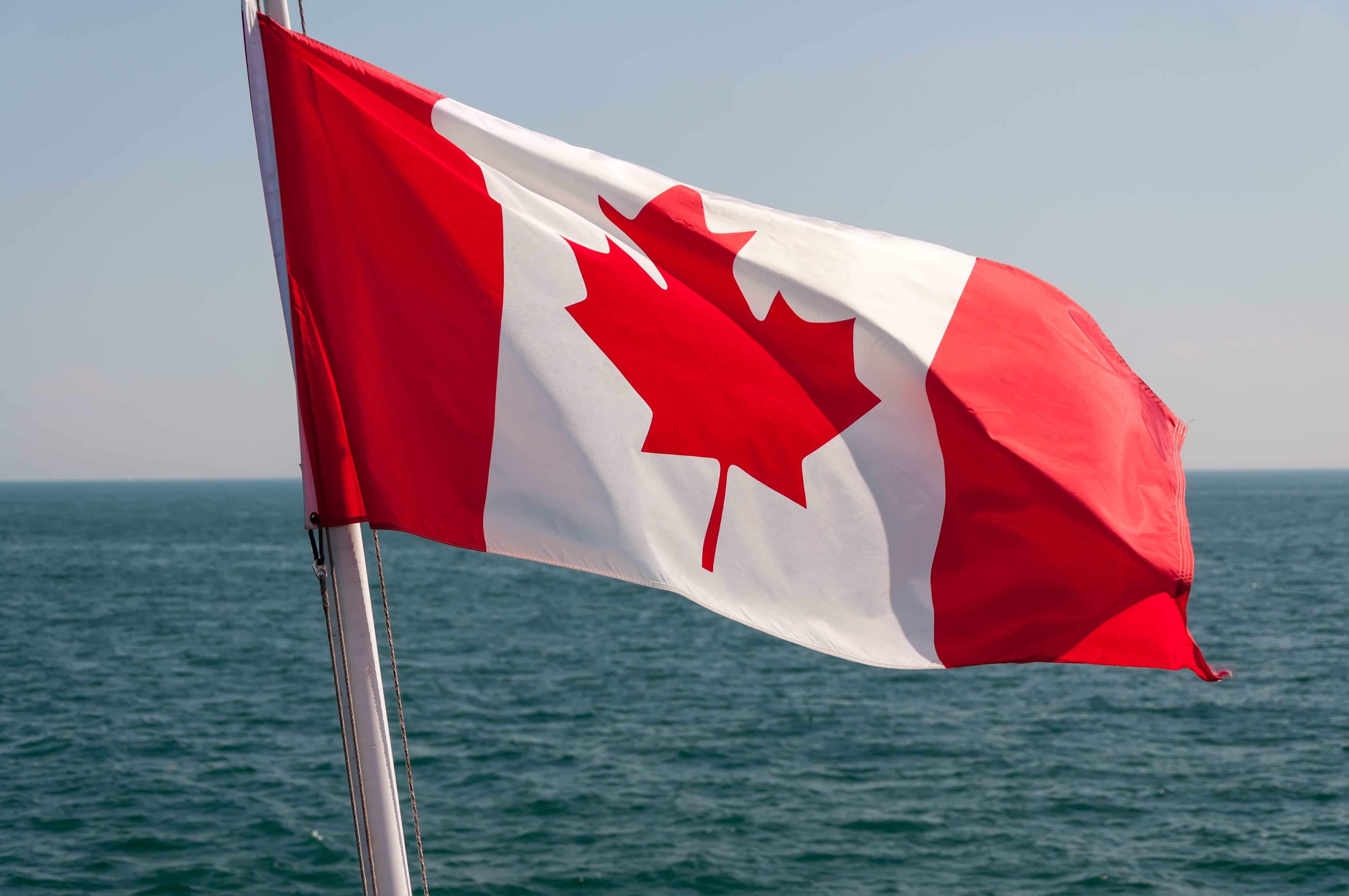 Canadians Are Being Told To Stay Away After Beloved Lake Suddenly Disappears