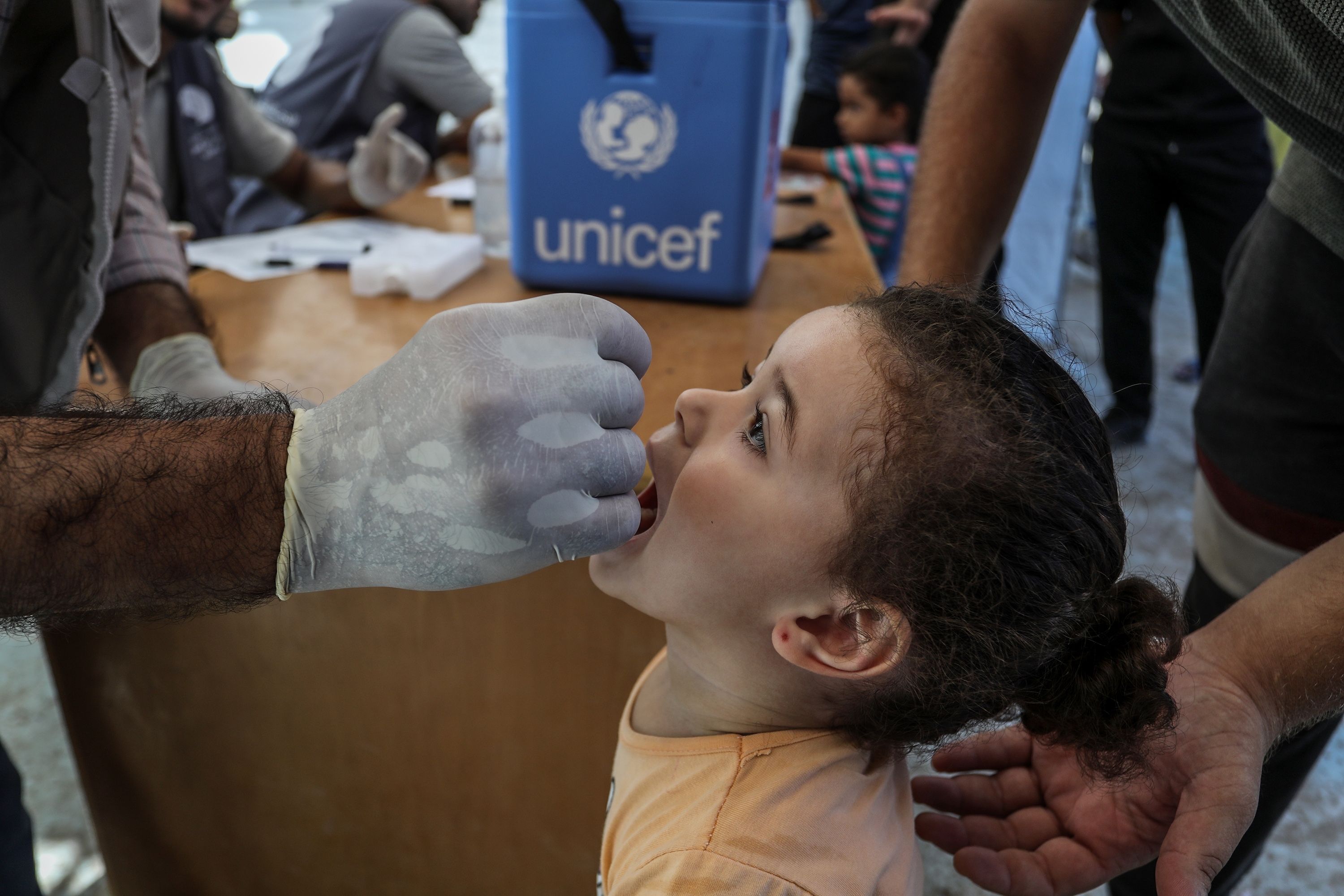 WHO, UNICEF and UNRWA deliver polio vaccinations for Palestinian children in Gaza Strip