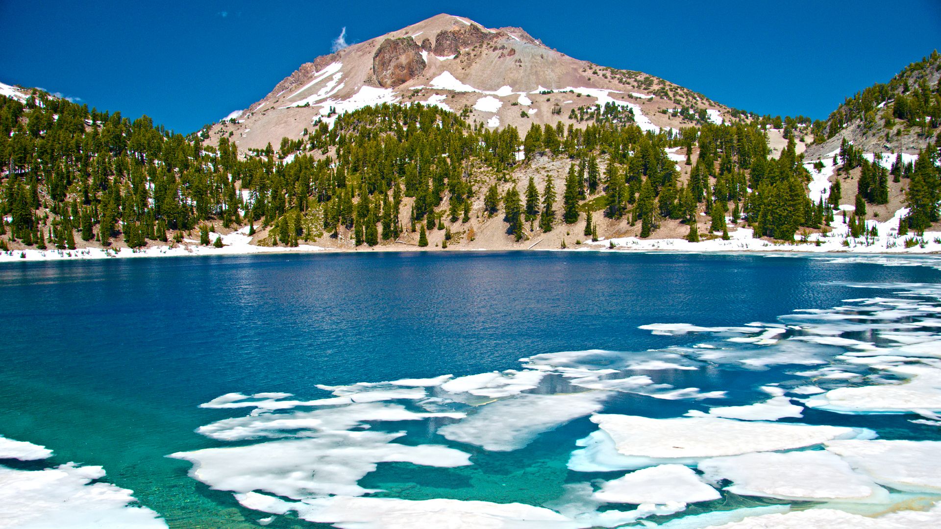 The "Iceland Of America" Is The Most Underrated Natural Wonder In The U.S.
